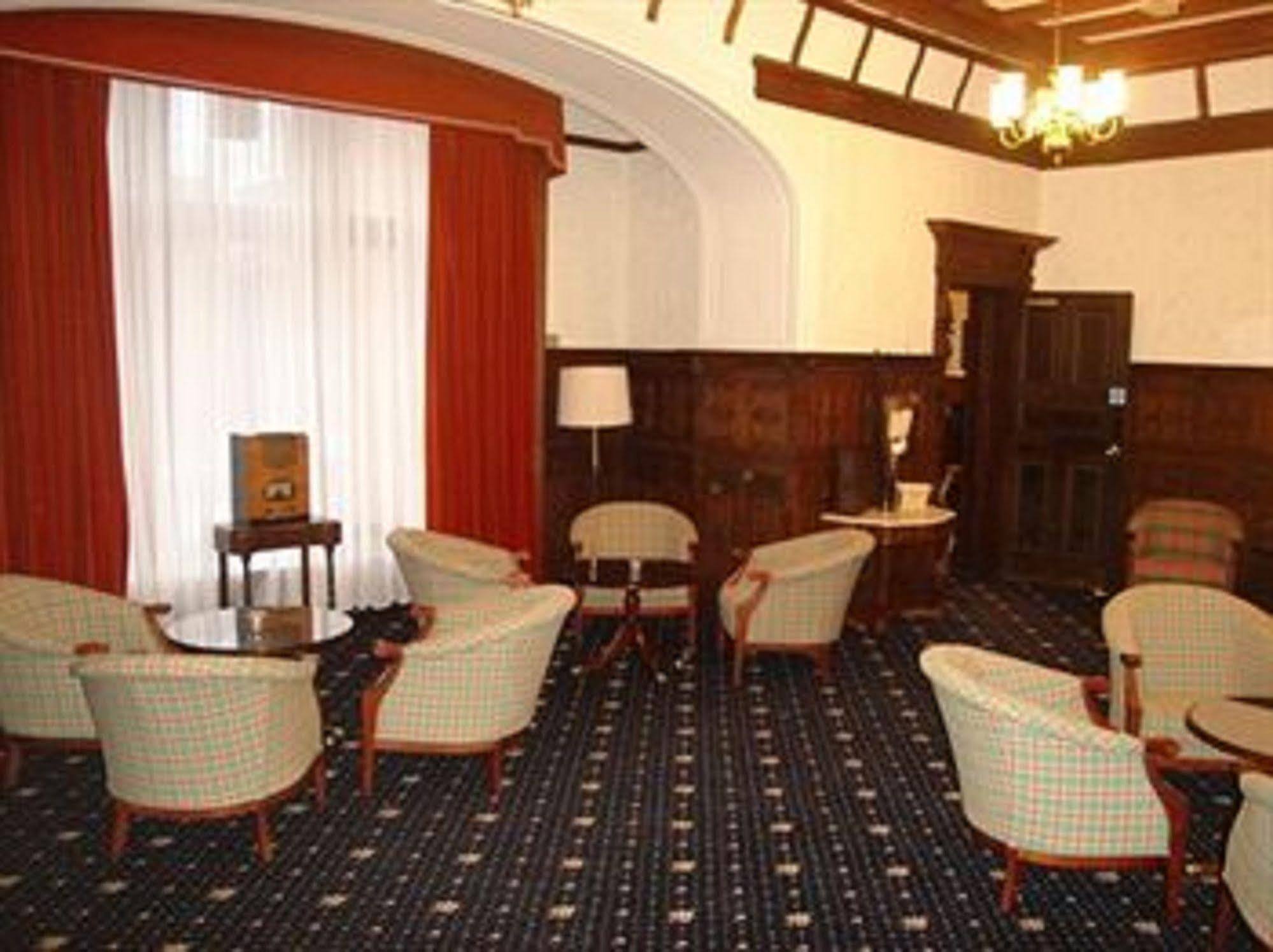 Adamton Country House Hotel Прествик Экстерьер фото